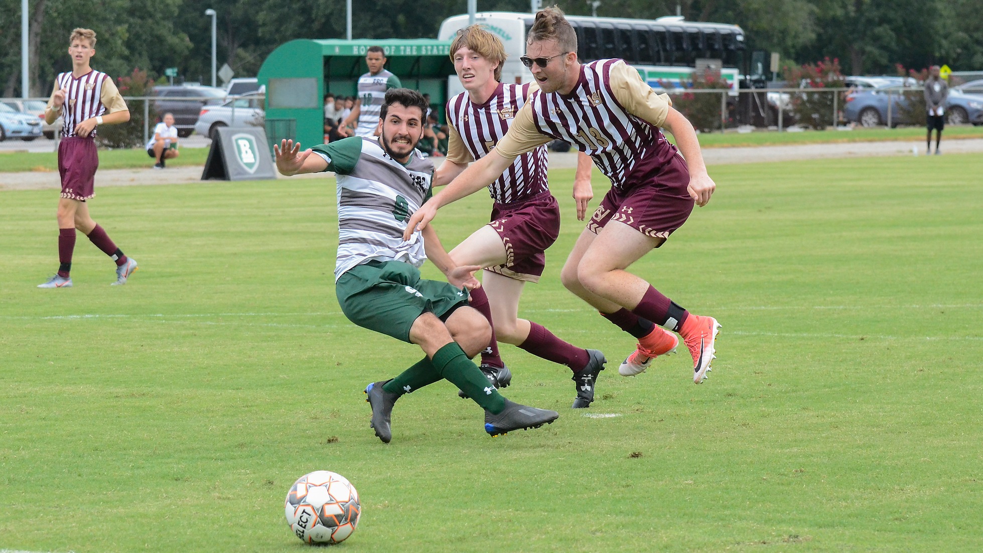 Early Lead Sets up Victory for Men's Soccer