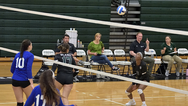 Women's Volleyball Turns a Tough Loss into a Great Win
