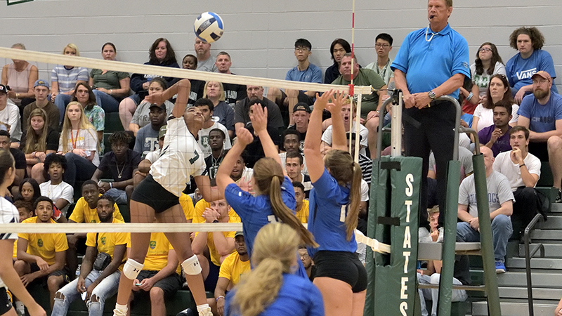 Women's Volleyball Turns Defense into Offense